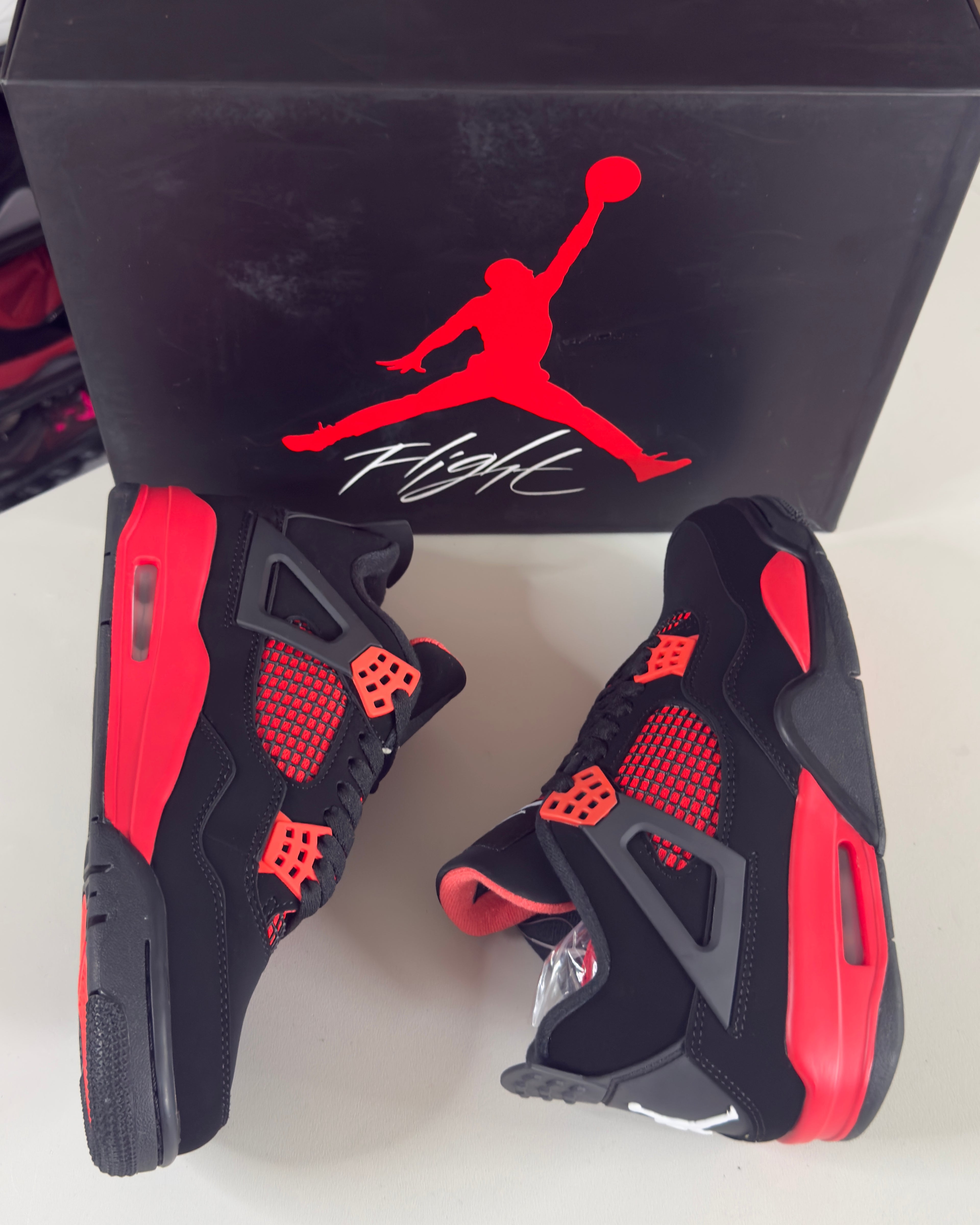 RETRO 4 RED THUNDER