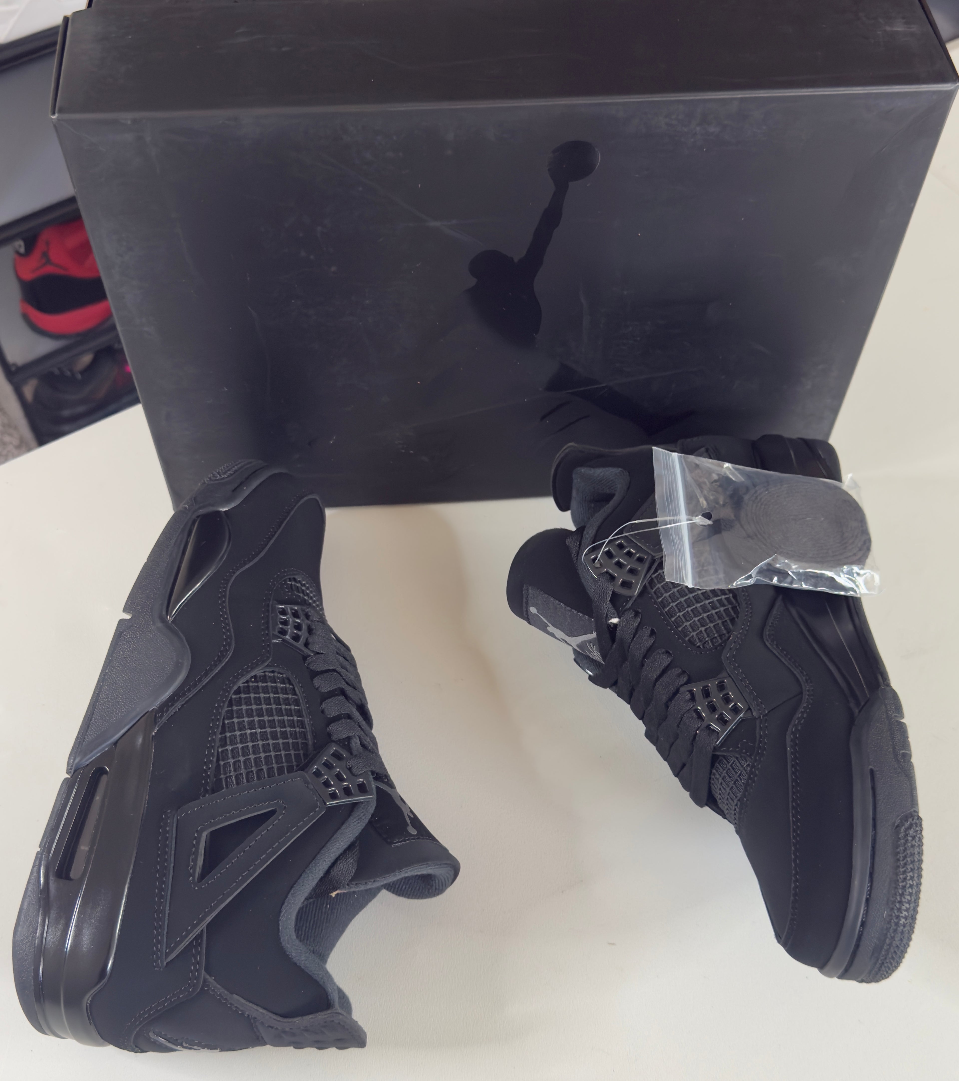 RETRO 4BLACK CAT