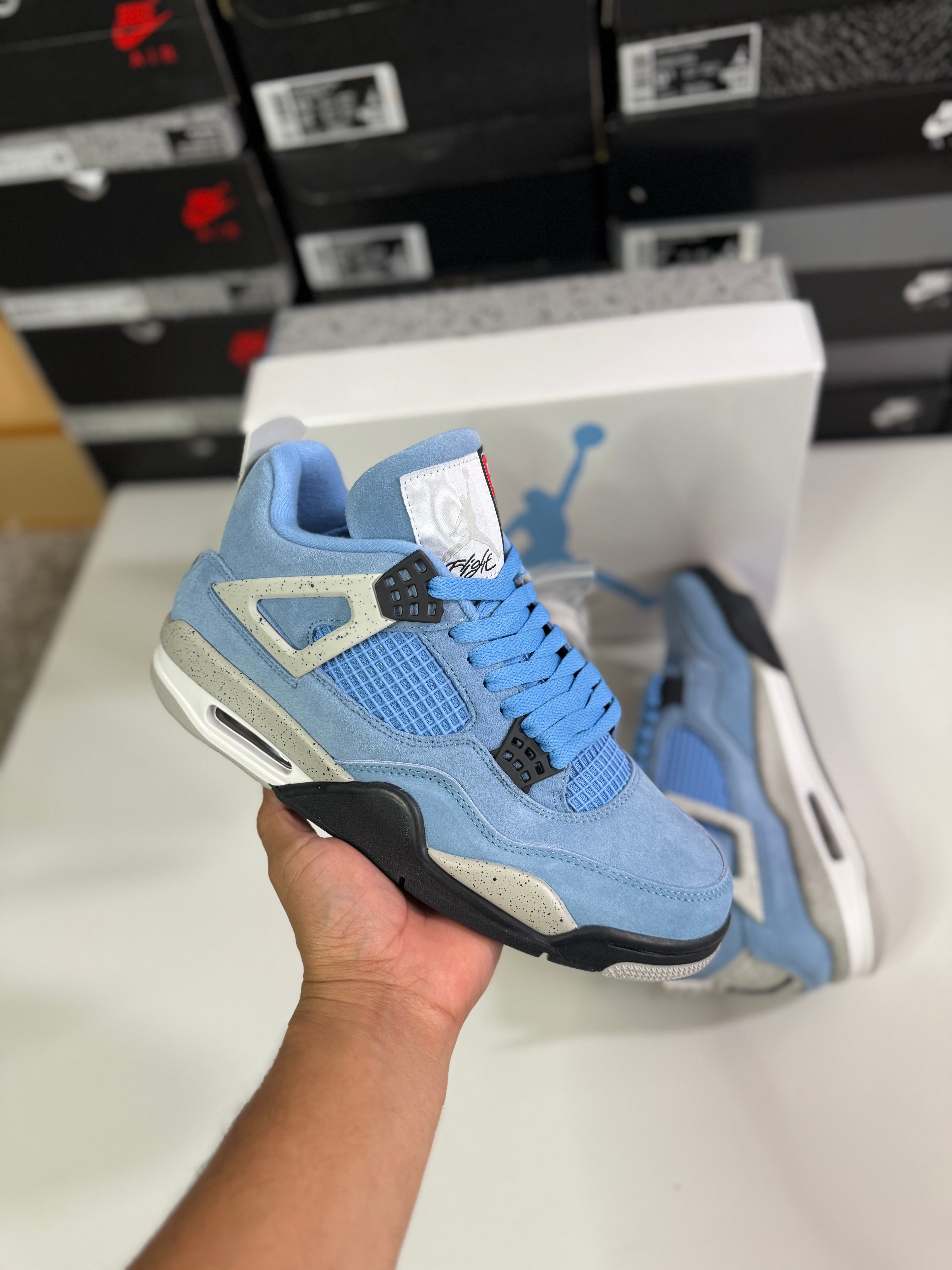 RETRO 4 UNIVIRSITY BLUE