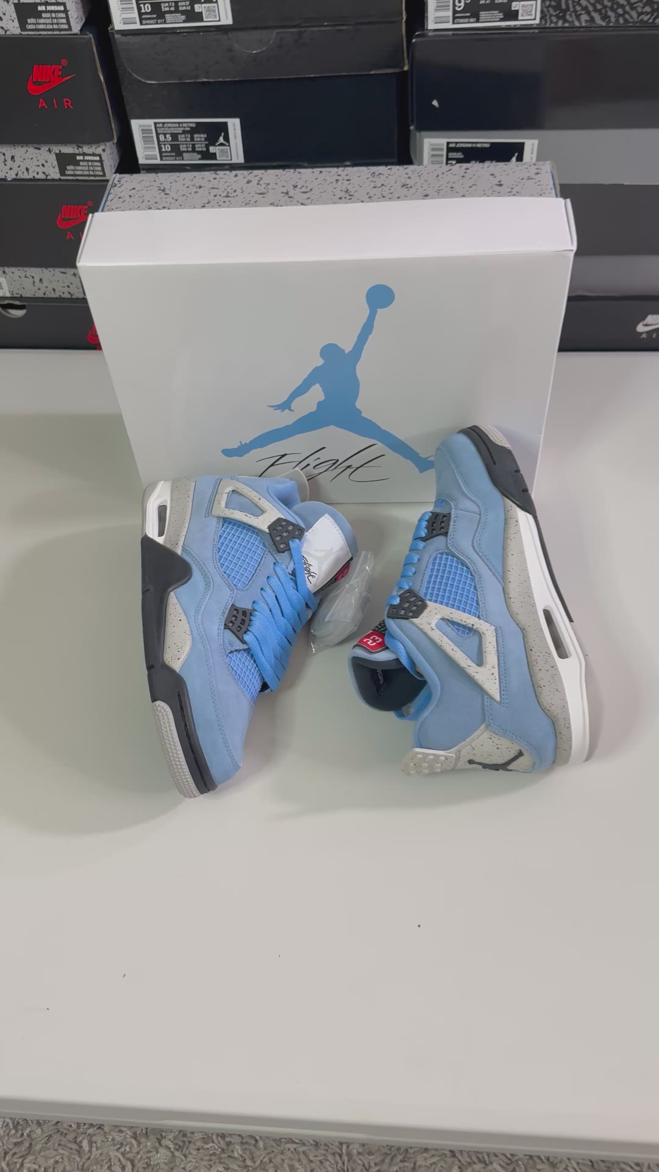 RETRO 4 UNIVIRSITY BLUE