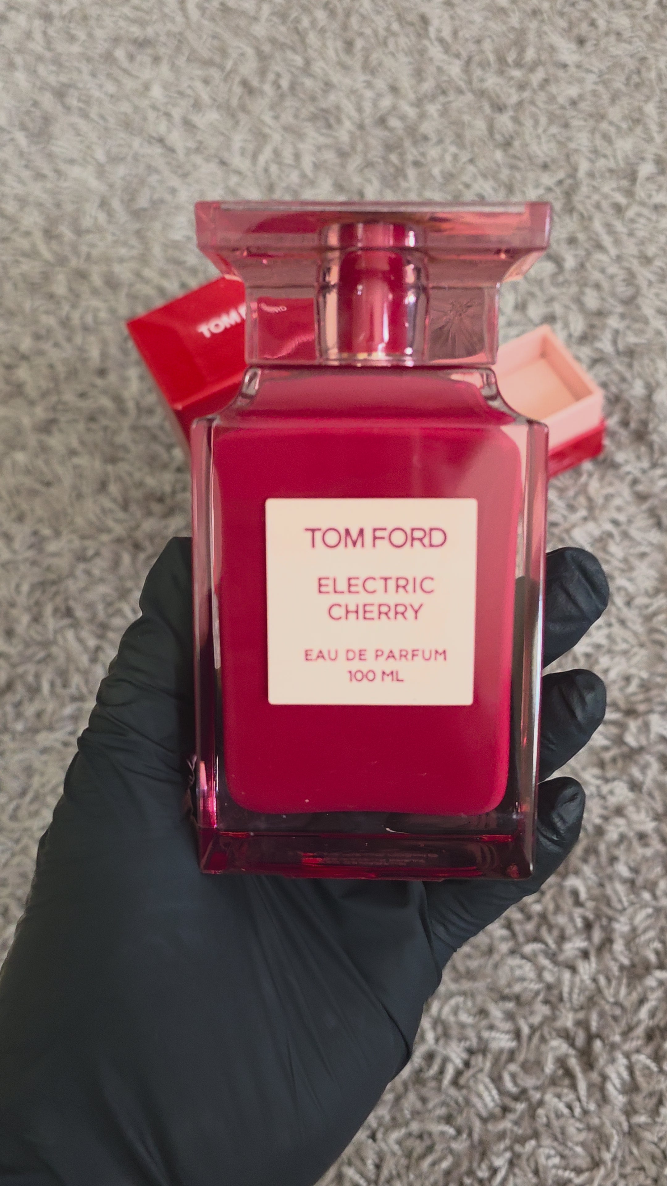 TOM FORD ELECTRIC CHERRY